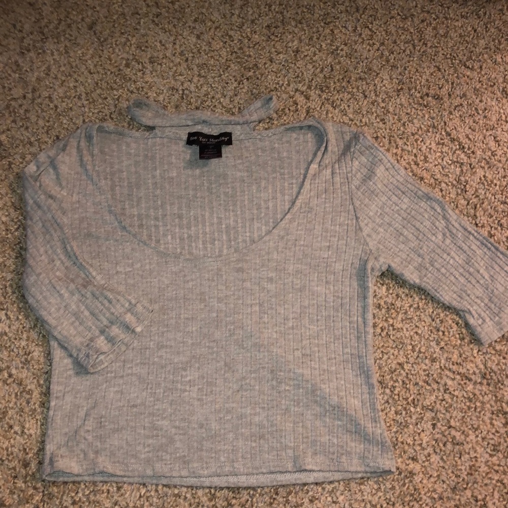 Scoop neck quarter sleeve with choker - Picture 1 of 2